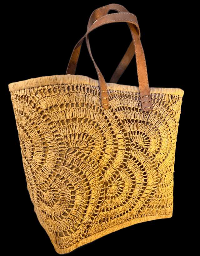 Raffia woven basket