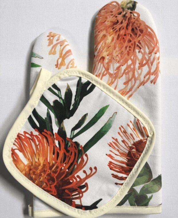 Floral Oven Gloves - Aloe / Protea