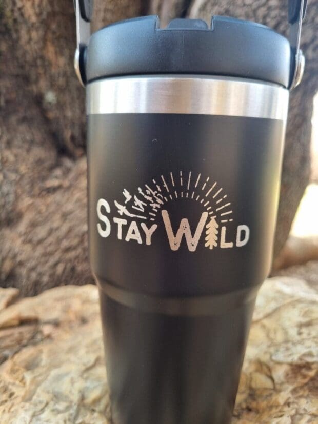 Stay Wild Bird Travel Mug 620ml (Black) - Image 2