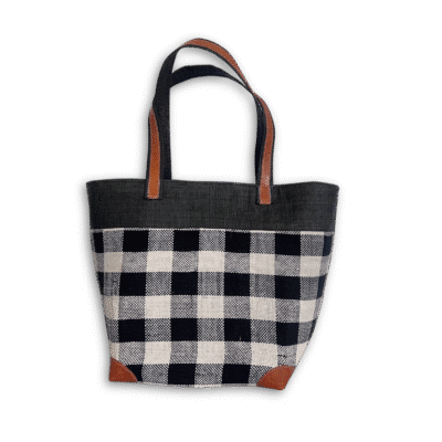 elegant checkered basket -Handwoven by skilled artisans, this black and white checkered tote combines durability with classic charm, making it the perfect accessory for any occasion.