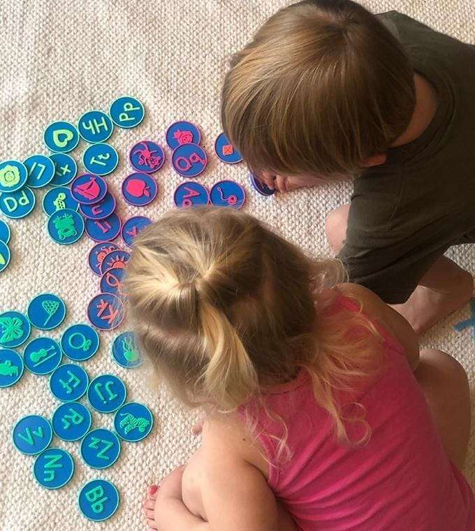 Alpha Discs - Kids Alphabet Matching Game